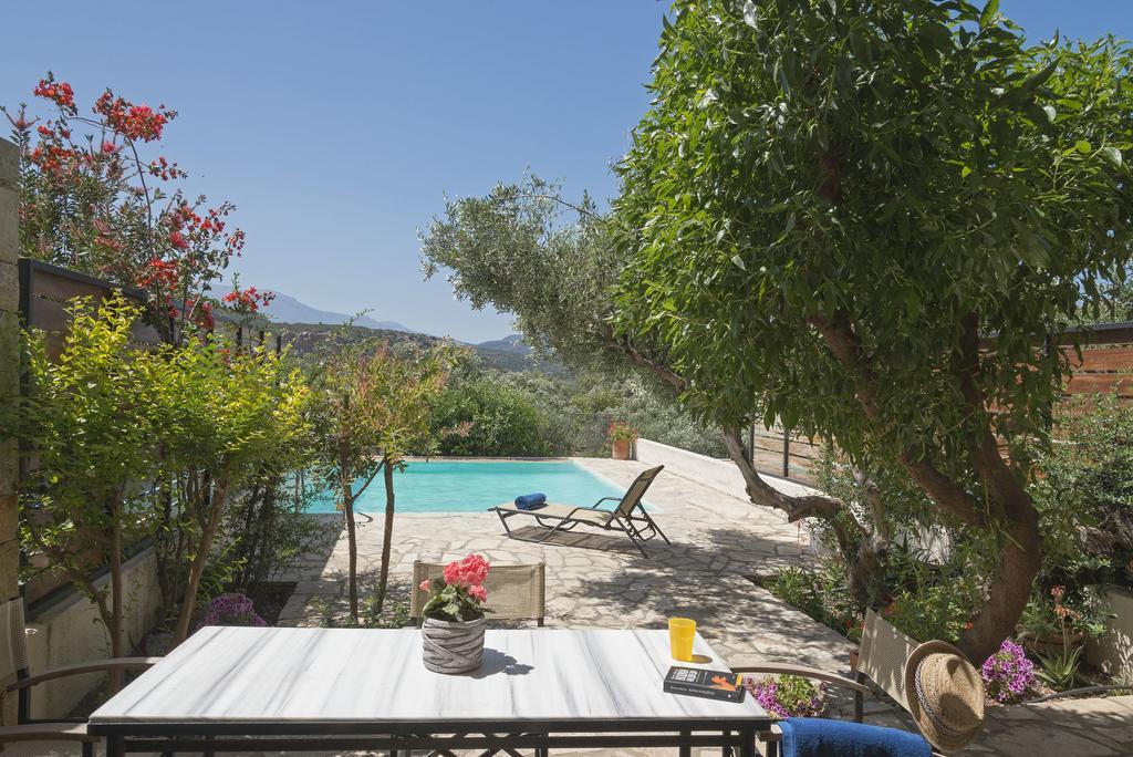 Istron Maisonettes With Private Pool ภายนอก รูปภาพ